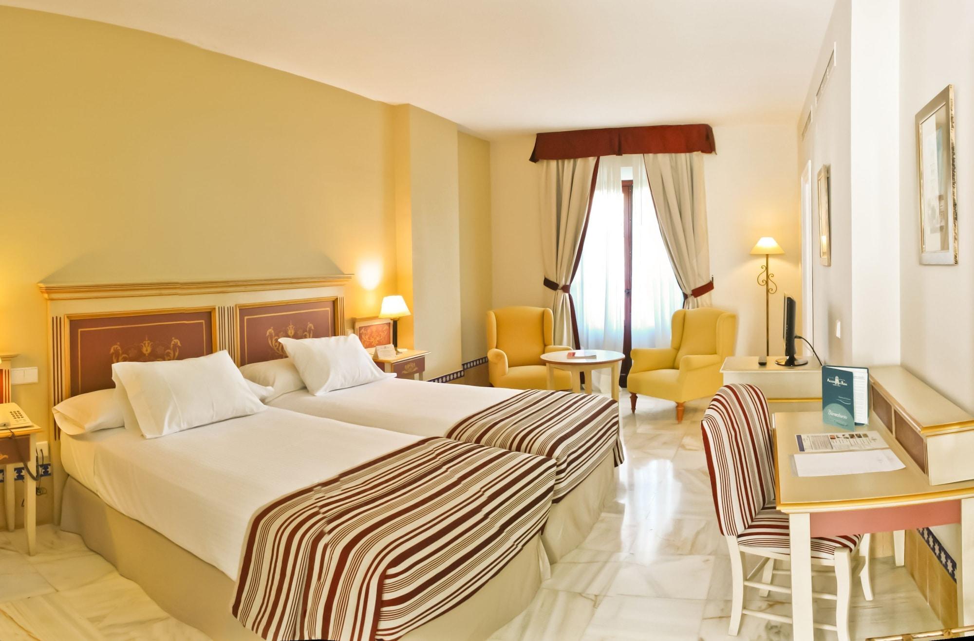 Hotel Alcazar De La Reina Carmona  Extérieur photo