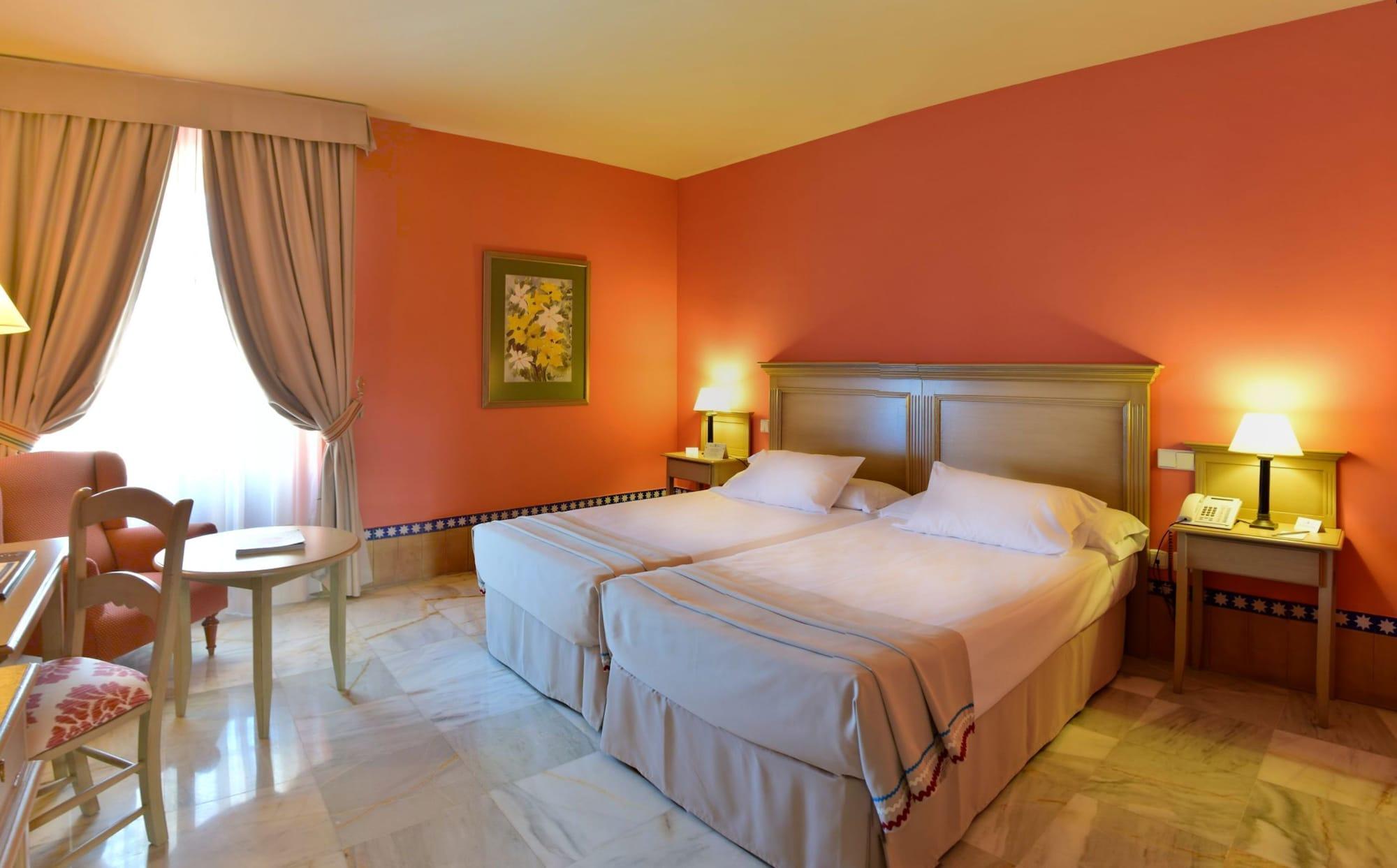 Hotel Alcazar De La Reina Carmona  Extérieur photo